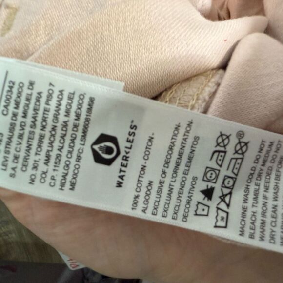 Levi’s Women’s 12/31 Pink Jogger Jeans New - Picture 6 of 6